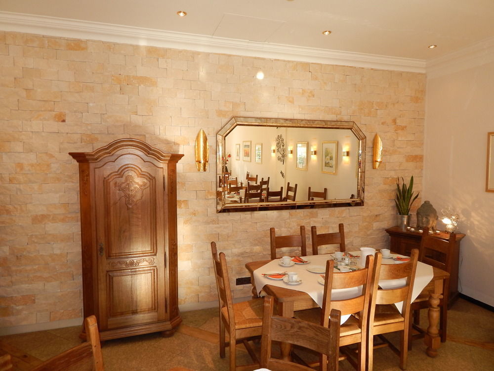 דיסלדורף Airport Fashion Hotel מראה חיצוני תמונה